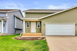 1217 37 Ave S, Moorhead, MN 56560 - Photo 1