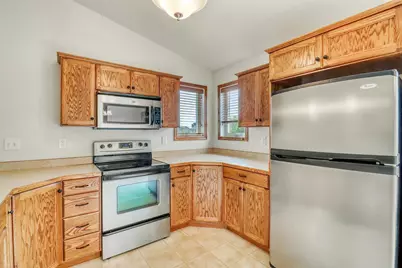 1217 37th Avenue S, Moorhead, MN 56560 - Photo 5