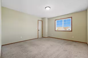 11333 Ivywood Trail, Woodbury, MN 55129 - Photo 15