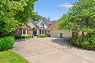 704 Legacy Ct, Faribault, MN 55021 - Photo 1