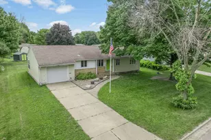 1013 5th St S, Saint James, MN 56081 - Photo 5