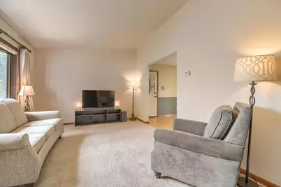 383 Belmont Lane E, Maplewood, MN 55117 - Photo 3