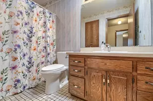 383 Belmont Ln E, Maplewood, MN 55117 - Photo 17
