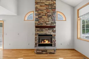 18231 Warbler Ln, Eden Prairie, MN 55346 - Photo 5