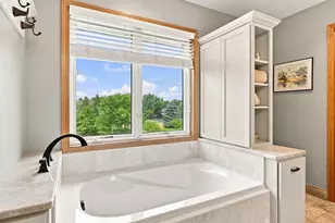 3649 Commonwealth Rd, Woodbury, MN 55125 - Photo 11