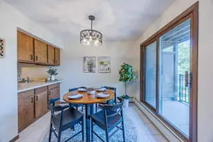 7501 W 101st St, Bloomington, MN 55438 - Photo 15
