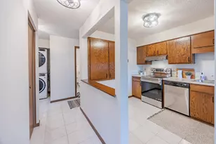 7501 W 101st St, Bloomington, MN 55438 - Photo 7