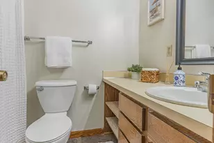 7501 W 101st St, Bloomington, MN 55438 - Photo 31