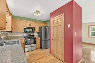 2444 Melody St SE, Rochester, MN 55904 - Photo 11