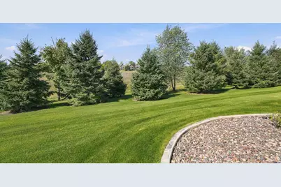 8620 Irving Circle N, Lake Elmo, MN 55042 - Photo 5