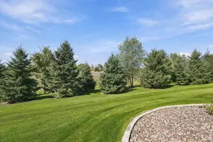 8620 Irving Cir N, Lake Elmo, MN 55042 - Photo 5
