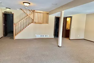 2526 Waterfall Way NW, Prior Lake, MN 55372 - Photo 9