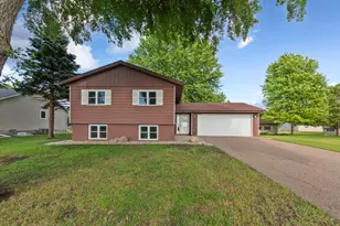 1114 10th St, Gaylord, MN 55334 - Photo 3