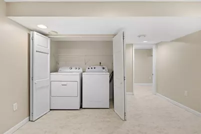 749 Cottage Avenue W, Saint Paul, MN 55117 - Photo 25