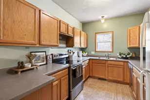 1451 Magnolia Ave E, Saint Paul, MN 55106 - Photo 5