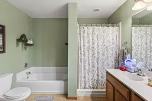 1451 Magnolia Ave E, Saint Paul, MN 55106 - Photo 11