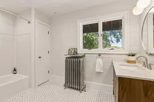 2504 Humboldt Ave S, Minneapolis, MN 55405 - Photo 23