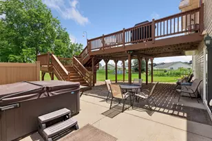 152 Sylla St, River Falls, WI 54022 - Photo 7