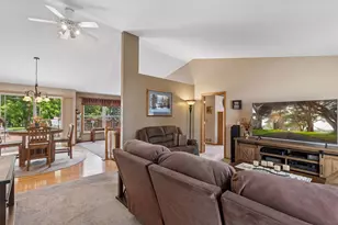 152 Sylla St, River Falls, WI 54022 - Photo 11
