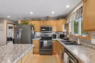 152 Sylla St, River Falls, WI 54022 - Photo 21