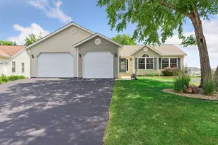 152 Sylla St, River Falls, WI 54022 - Photo 1