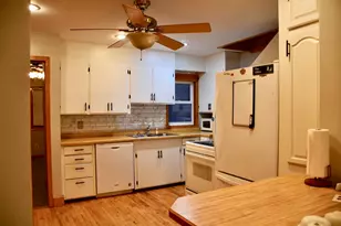 321 Tindolph Ave N, Thief River Falls, MN 56701 - Photo 13