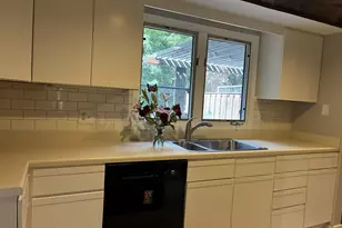 58 Walden St, Burnsville, MN 55337 - Photo 3