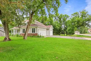1903 Meadow Rose Blvd, Saint Cloud, MN 56301 - Photo 3