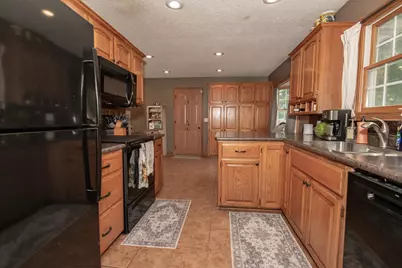 225 Country Club Drive, Lewiston, MN 55952 - Photo 7