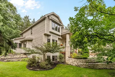 655 Evergreen Circle, Shoreview, MN 55126 - Photo 3