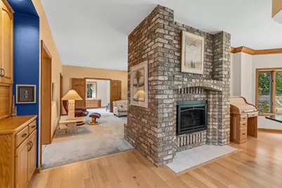 655 Evergreen Circle, Shoreview, MN 55126 - Photo 11