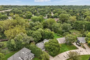 5512 Hillside Ct, Edina, MN 55439 - Photo 97