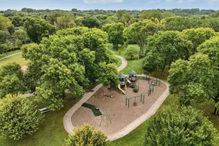 5512 Hillside Ct, Edina, MN 55439 - Photo 93