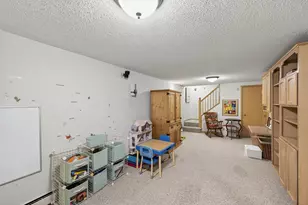 5512 Hillside Ct, Edina, MN 55439 - Photo 61
