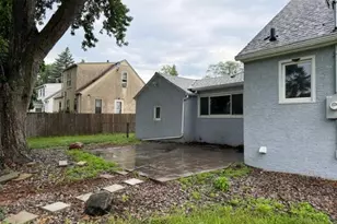 132 Richmond St E, South Saint Paul, MN 55075 - Photo 5