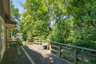 15208 Crown Dr, Minnetonka, MN 55345 - Photo 7