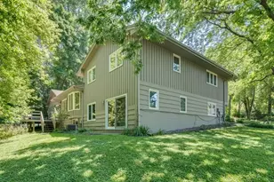 15208 Crown Dr, Minnetonka, MN 55345 - Photo 5