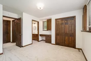 15208 Crown Dr, Minnetonka, MN 55345 - Photo 29