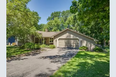 15208 Crown Drive, Minnetonka, MN 55345 - Photo 3