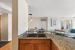 401 S 1st St, Minneapolis, MN 55401 - Photo 11