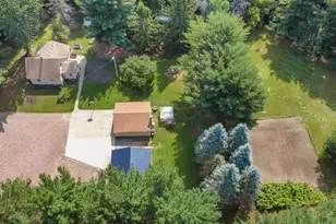 5212 185th Ave NE, Wyoming, MN 55092 - Photo 3