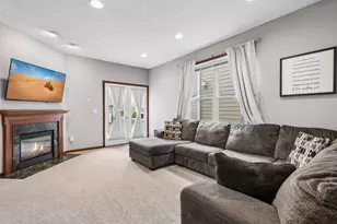 11207 Beechwood Ln, Woodbury, MN 55129 - Photo 7