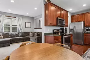 11207 Beechwood Ln, Woodbury, MN 55129 - Photo 5