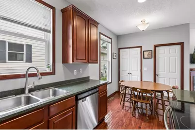 11207 Beechwood Lane, Woodbury, MN 55129 - Photo 13