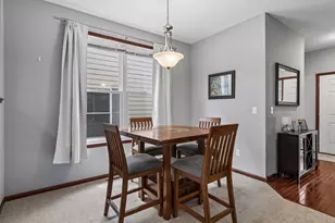 11207 Beechwood Ln, Woodbury, MN 55129 - Photo 9