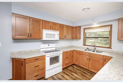 706 W Stanton Avenue, Fergus Falls, MN 56537 - Photo 15