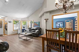 528 Queens Gate, New Brighton, MN 55112 - Photo 5