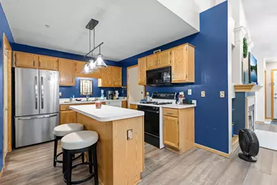 528 Queens Gate, New Brighton, MN 55112 - Photo 9