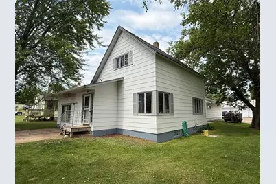 410 W 2nd Avenue, Keewatin, MN 55753 - Photo 3