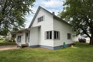 410 W 2nd Ave, Keewatin, MN 55753 - Photo 3